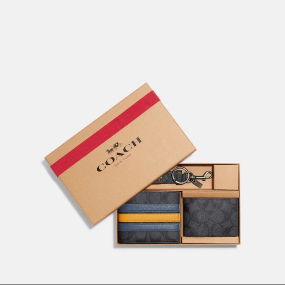 SOLD OUT NWT - Boxed 3 In 1 Wallet Gift Set In Signature Canvas Varsity Stripe